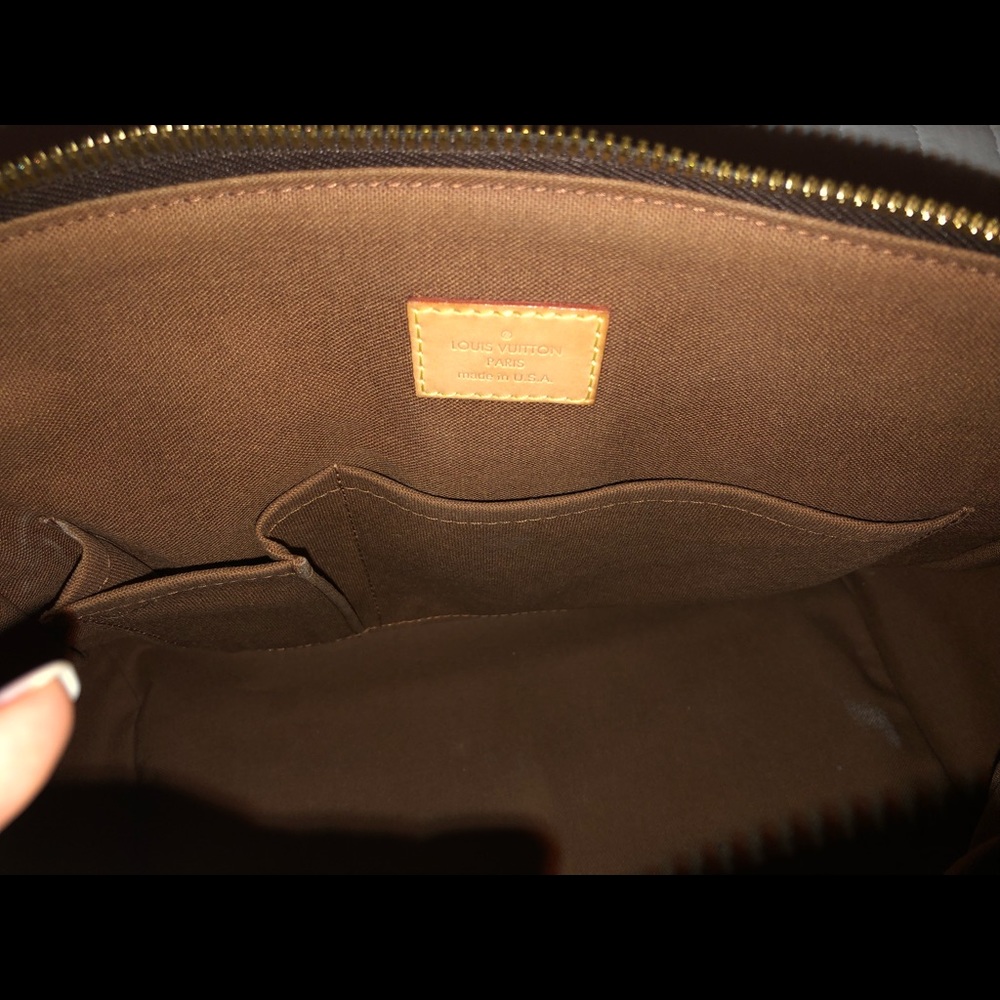 Louis Vuitton shoulder bag Tivoli